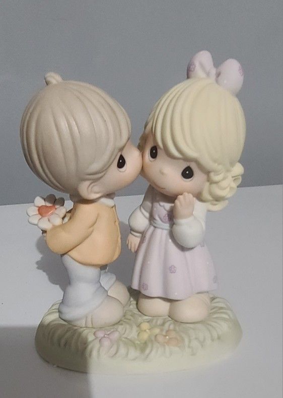 Precious Moments Figurine