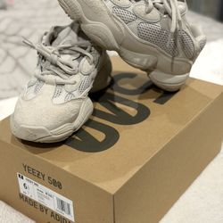 Yeezy 500 Blush Size 6.5 