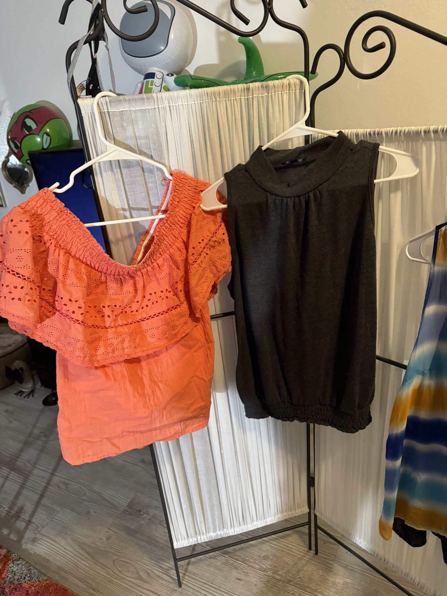 Women’s Tops