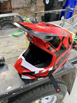 Fox V1 helmet