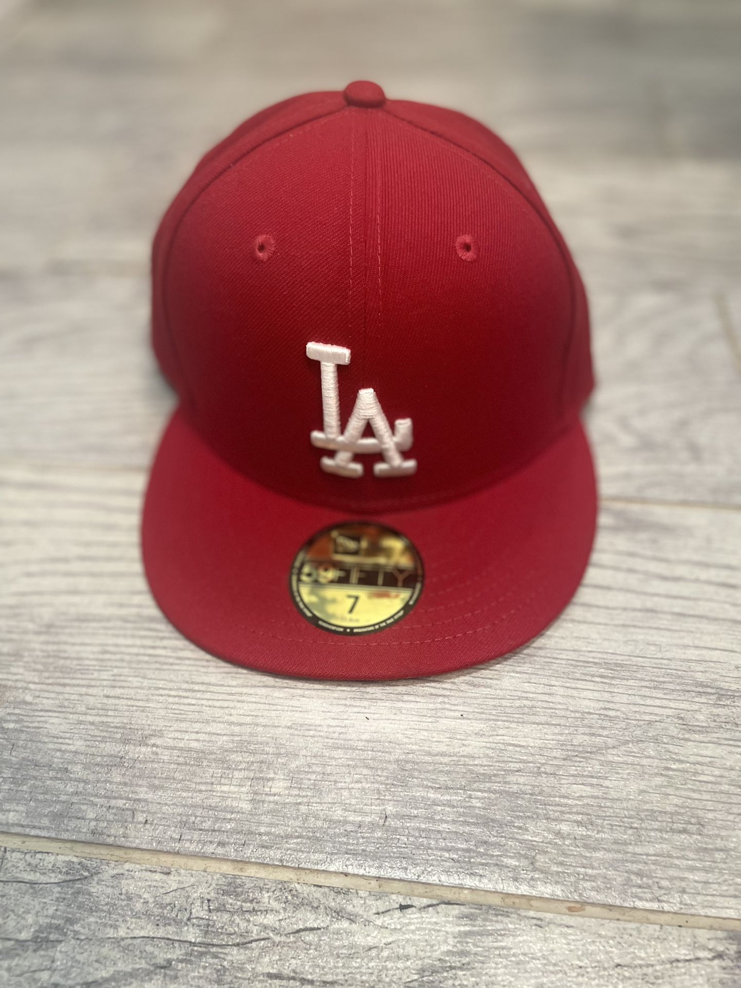 SIZE 7 (55.8cm) Red LA Dodgers Hat ‼️📲