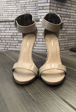 Forever Nude /Beige Ankle Heels Size 8 1/2