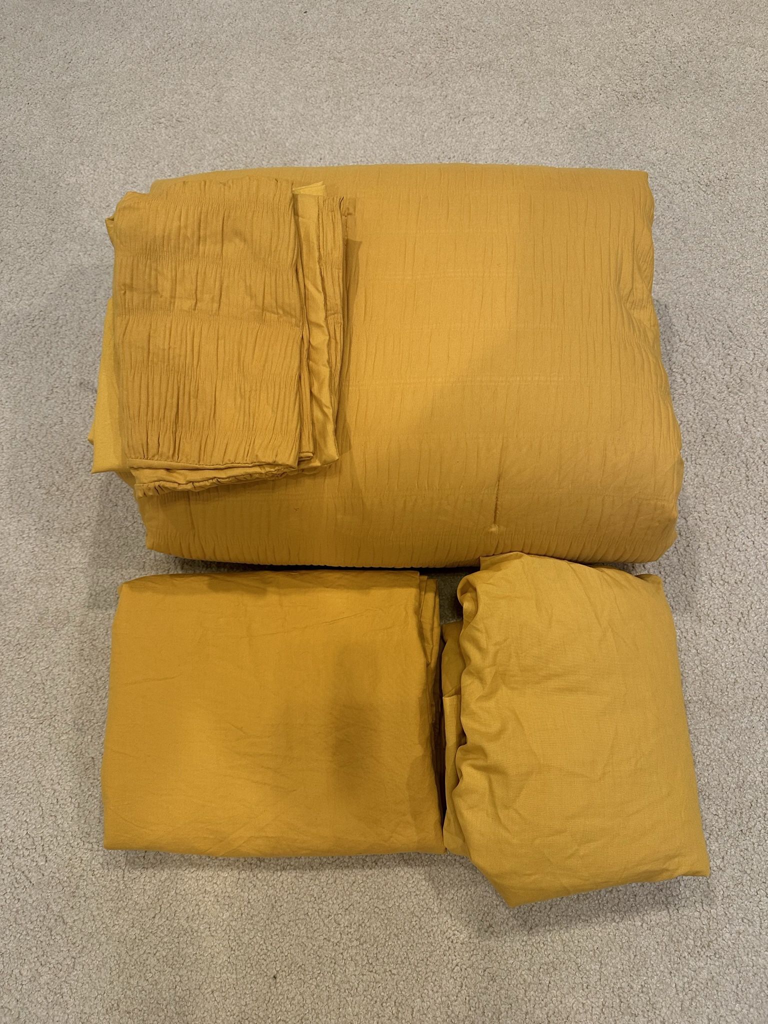 Twin Comforter, Sheets and Two Shams