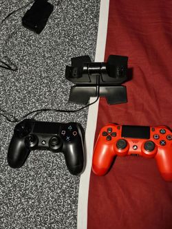 Playstation 4 Controllers with Docking station