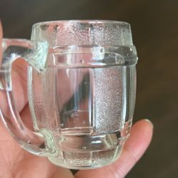 🍺  Vintage Miniature Wine Barrel Glass Mug