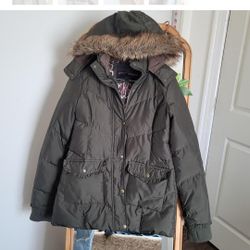 🎀 Betsey Johnson Women’s Dark Green Puffer Jacket