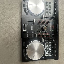 Hercules Universal DJ