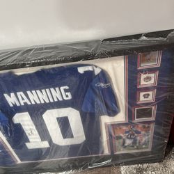 Eli manning Signed Framed Jersey