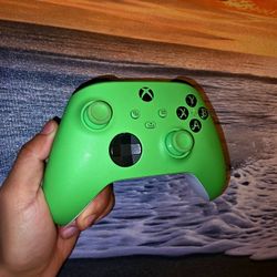 Xbox Series X Or S wireless Controller Green