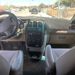2001 Dodge Caravan