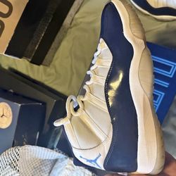 Air Jordan ‘UNC Win Like 82’ 11s
