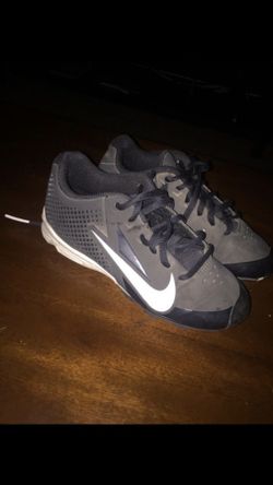 Nike softball cleats size 7y