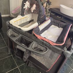 4 In 1 Playpen Bassinet 