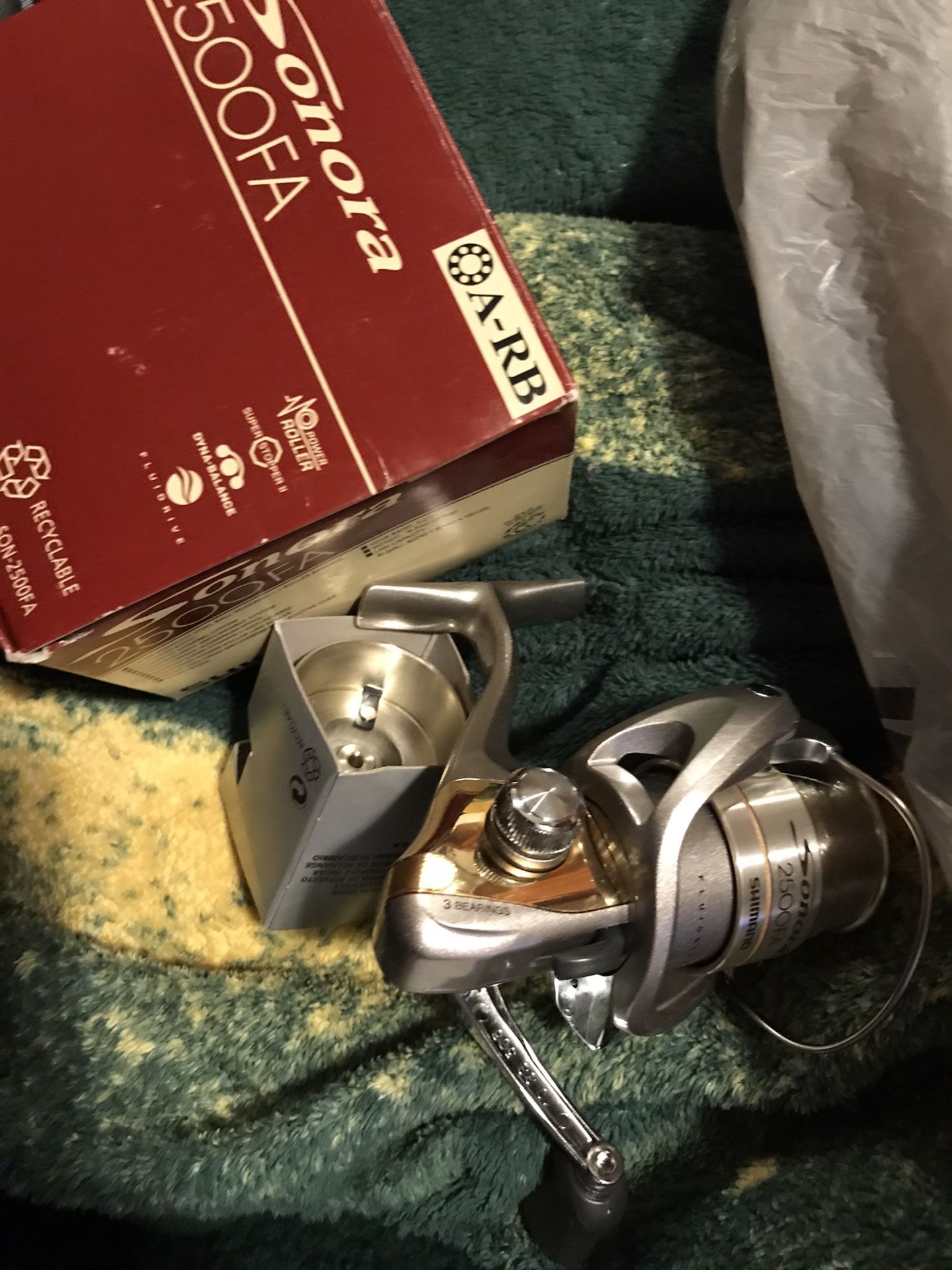 Small shimano caster reel new