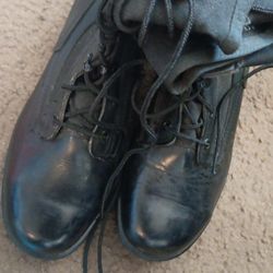 Belleville Belleville Men's 300ST Leather Steel Toe Combat Boots Black Size 7W