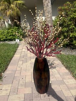 Decorative Vaše With Artificial Branches