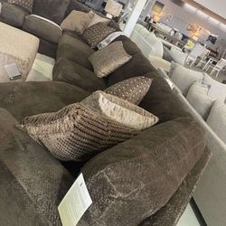 Mammoth Chocolate Brown High Quality Huge Sectional Sofa with Cuddler /P