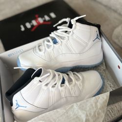 Legend Blue Jordan 11 Big kids Size 4.5Y