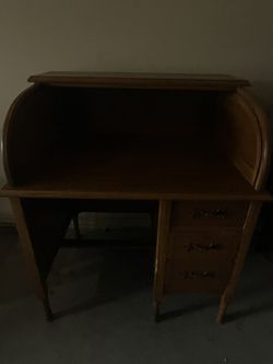 Wooden Desk With Three Drawers No Roll Top