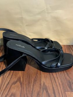 Black platform chunky-heeled strappy sandals