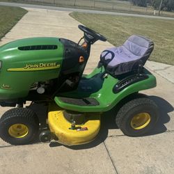 John Deere L111