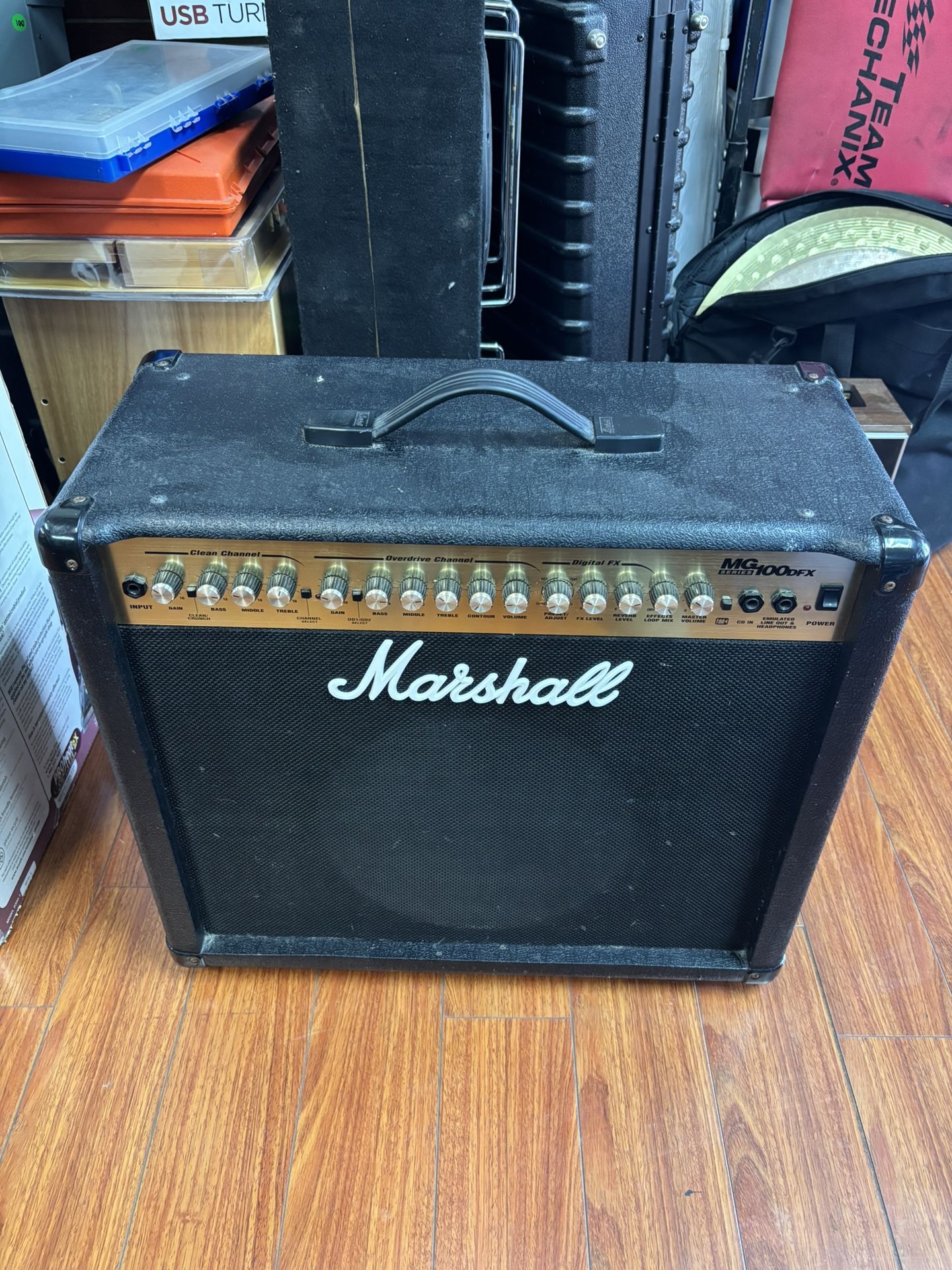 Marshall MG100DFX 2-Channel 100-Watt 1x12 Solid State Guitar Combo Amp