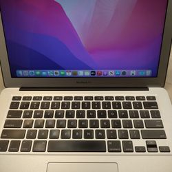 Apple MacBook Air 13". Intel Core i5, Memory 8 GB 