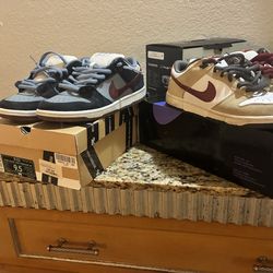Nike sb dunk low $200 e/a pair good condition