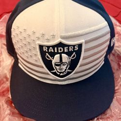 New Era Raiders SnapBack cap