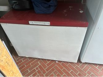 Deep freezer