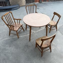 Children’s Table And Chairs 