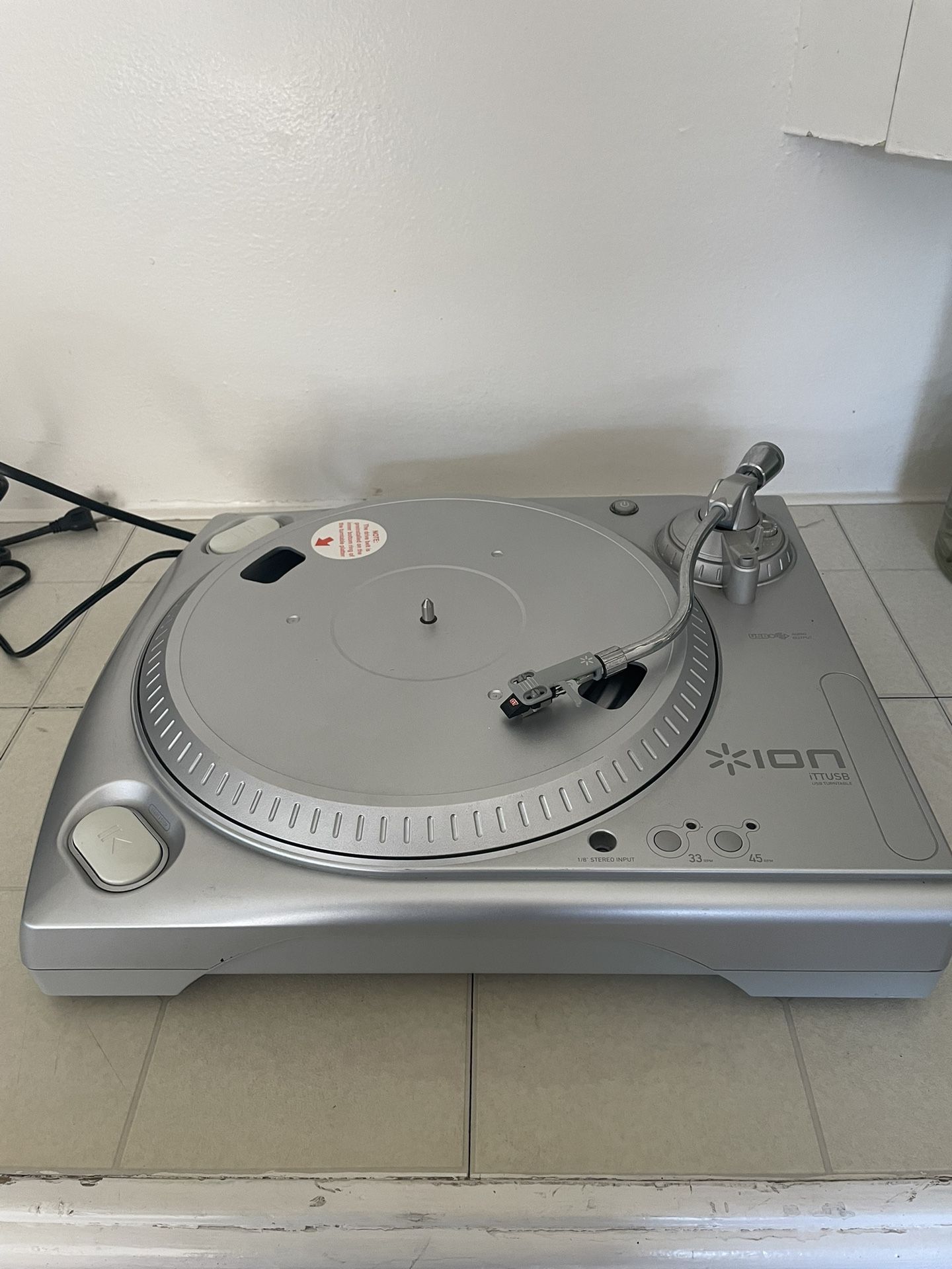 Ion iTTUSB Usb Turntable/Record Player