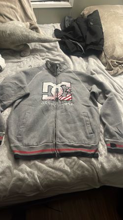 2000s DC zip up