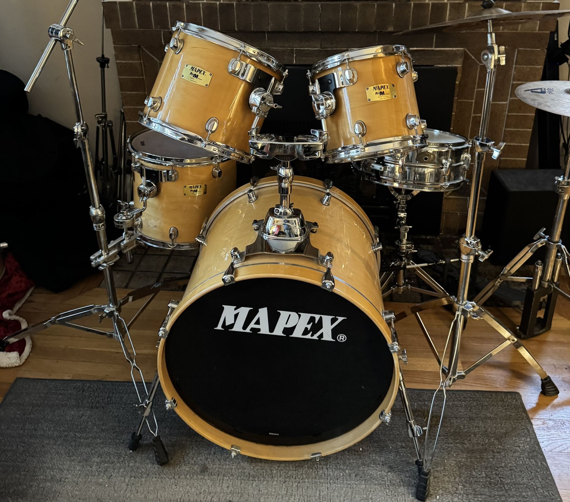 Mapex Pro M Maple Drum Set w/ Hardware