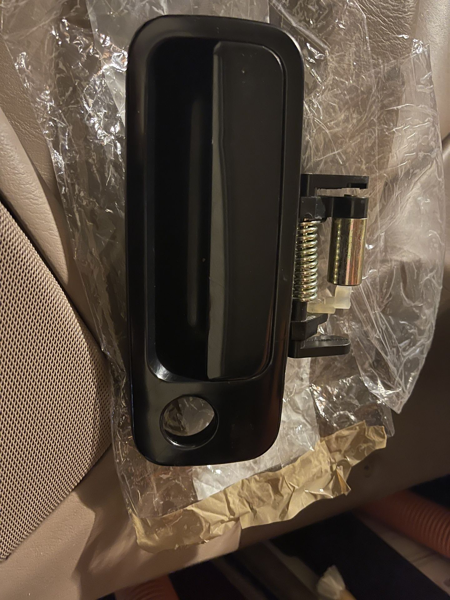 97-01 Toyota Camry Door Handle (Driver Side)