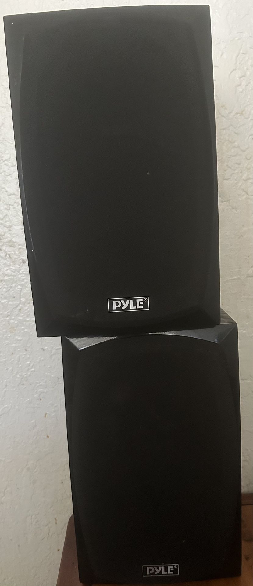 Pyle Bluetooth Compatible Monitors