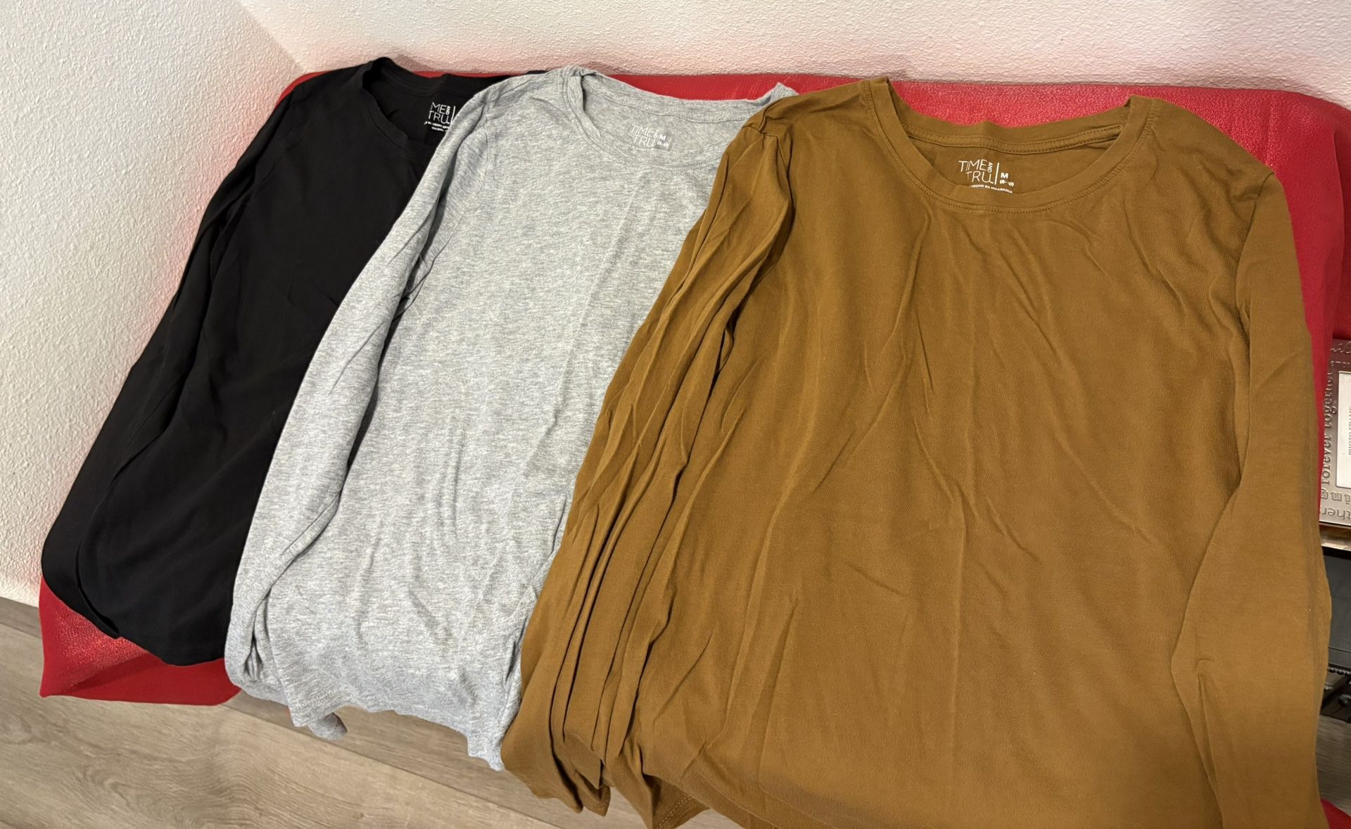 Set Of 3 Women’s Size Medium Long Sleeve Shirts- Simi Valley