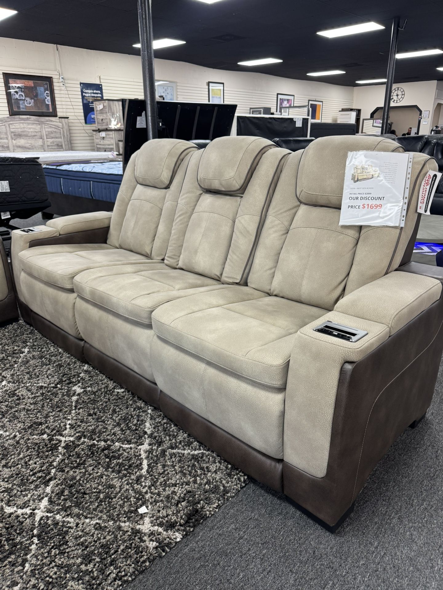 Power Recliner Sofa. 🚚WE DELIVER🚚