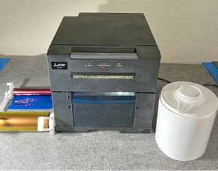 Mitsubishi printer CP-M1. With carry  bag