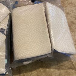Pillow Wedge