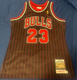 Michael Jordan Chicago Bulls 1996-97 Black Alternate Authentic Jersey