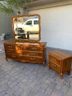 Dresser Set