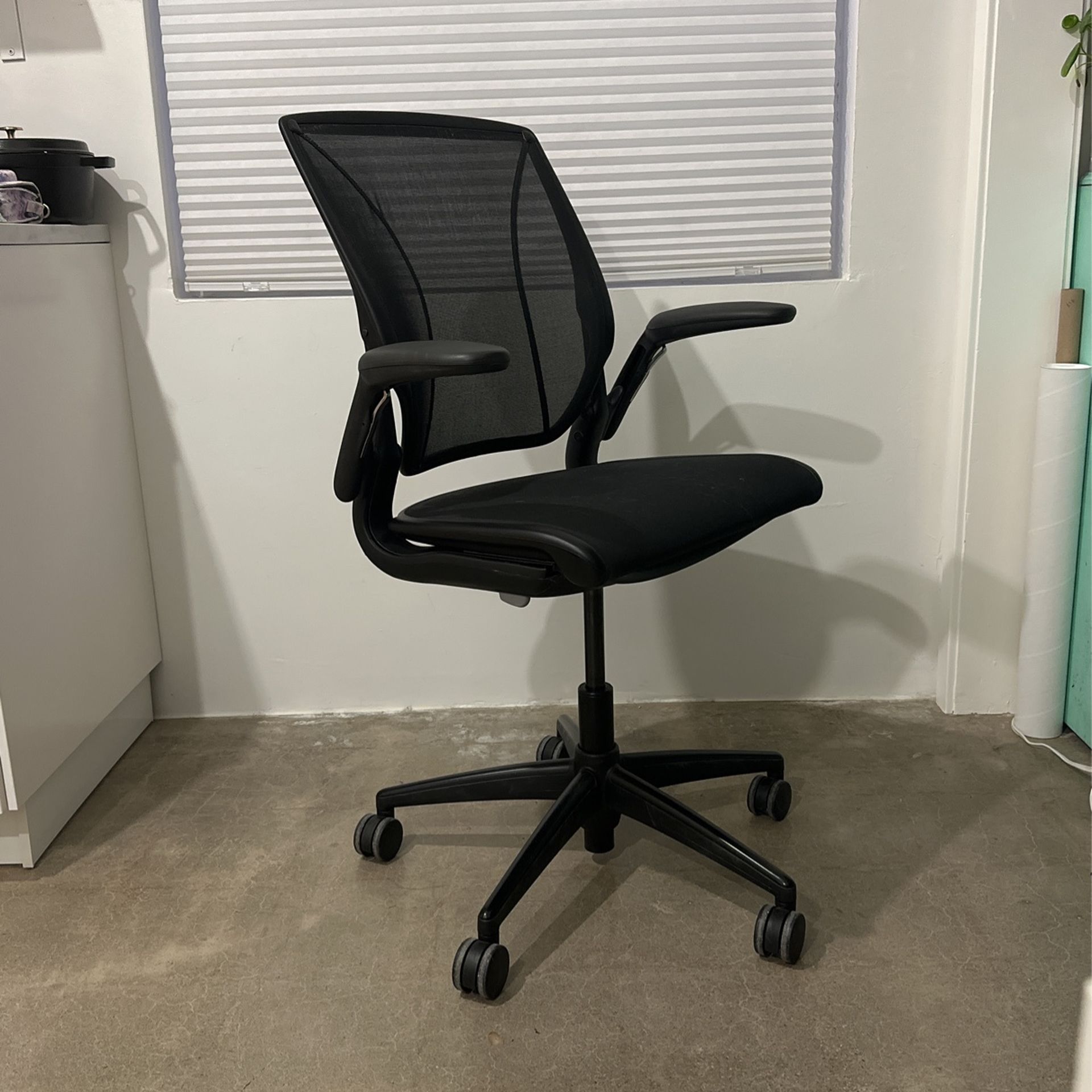 Humanscale World One Office Chair LIKE NEW PAID $599 ORIGINALLY