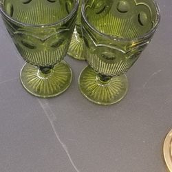 3 Gobblets Green Glasses 
