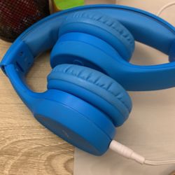 Headphone