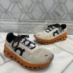 Size 9 Women’s On Cloudmonster Sneakers
