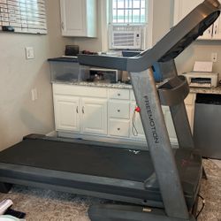 Large Commercial Treadmill Long Beach