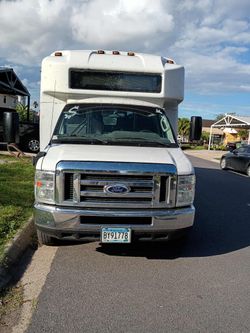 2016 Ford E450 Super Duty Cutaway