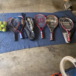 5 Rackets And Tennis Ball Pick Upper Pickleball
