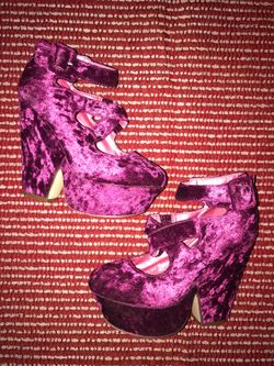 Pink velvet heels size 6